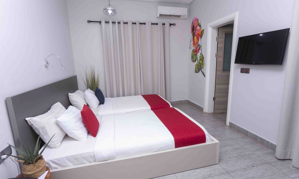 Osu Klottey Hotel | Urbano Hotel