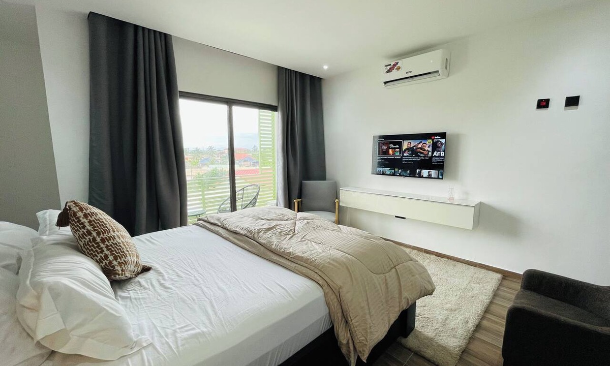 Koforidua Bed & Breakfast | Yaven