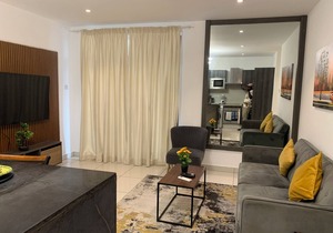 Lovely One Bedroom Serviced Apartment with Pool at Embassy Gardens