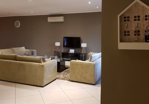Master Room in Designer & Serviced Apartment.