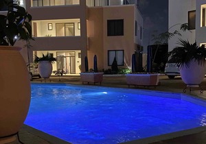 Perfect Short/Long Stay & Pool At PamV Estates #2