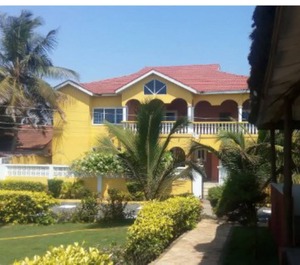 Beachfront Mediterranean Villa Tema 