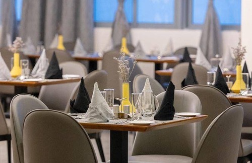 Nungua Hotel | 112 m² Hotel ∙ 4 guests
