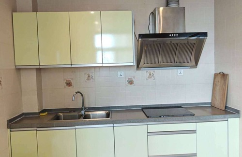 North Ridge Apartment | 3-Bedrooms Furnished Apartment in Osu with Swimming Pool and Gym