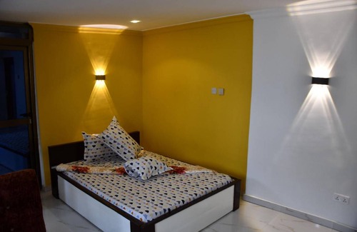 Akosombo Hotel | 40 m² Hotel ∙ 3 bedrooms ∙ 2 guests