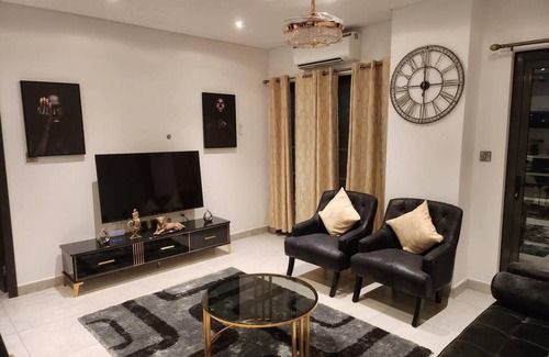 East Legon Apartment | 90 m² Apartment ∙ 2 bedrooms ∙ 5 guests