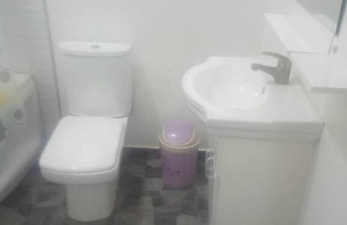 Taifa House | Ama Serwaa Lodge