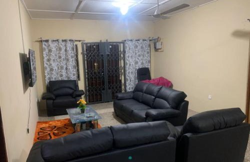 East Legon House | E and E lodge