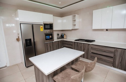 Adenta House | Elegant and Cosy Four Bedroom Storey Home in Accra