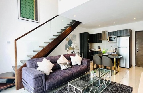 Cantonments Apartment | Executive 2BR & 2 Halls Duplex, Embassy Gardens