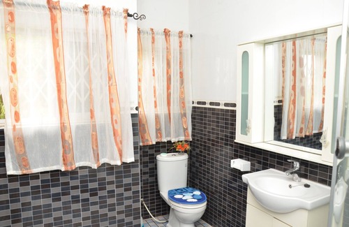 Adenta Villa | Executive 4 Bedroom Fully Furnished Luxurious Vacation Home; A Perfect Home Away