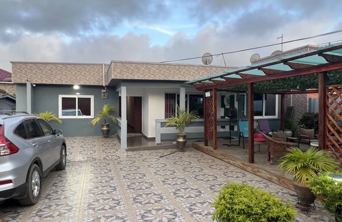 Gbawe House | Lovely 3 bedroom house + free parking space