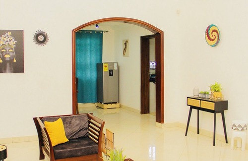 Tema House | Lovely/Spacious 4BDR Solar Powered House With CCTV & Wi-Fi at Tema, Community 25