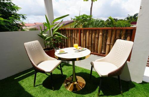 Roman Ridge Apartment | Lukas Garden Accra with Pool, Jacuzzi & Gym