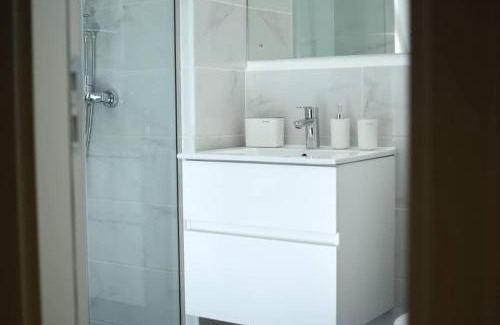 Cantonments Apartment | Luxury Suite 42m2 @ Embassy Gardens Cantonments