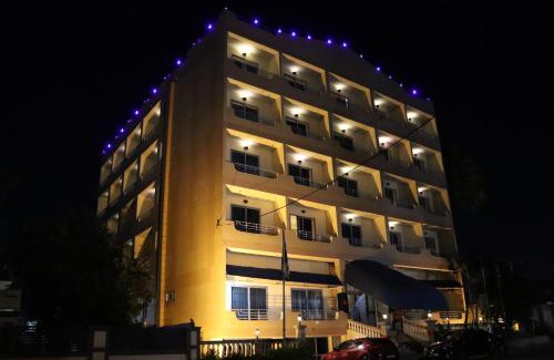 Accra Hotel | Maple Leaf Korean Hotel