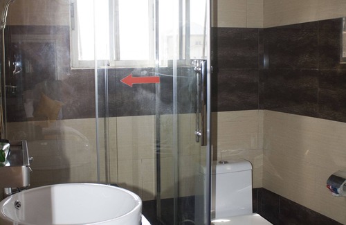 Osu Klottey Hotel | Niagara Hotel