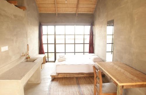 Kokomlemle Hostel | somewhere nice