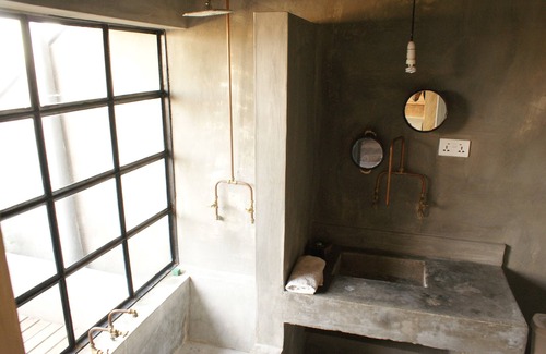 Kokomlemle Hostel | somewhere nice - Hostel