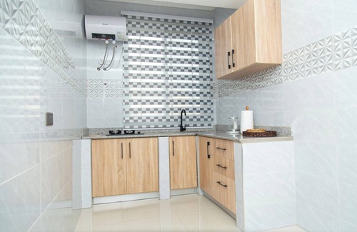 Agblesia Apartment | Spacious apartments with AC and WiFi in vibrant Accra Call 0536595113