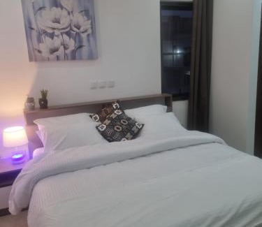 Accra House | Stay Play Away Residences - Luxury 5 bed, Airport Residential
