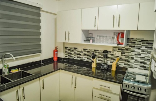 Santeo Apartment | 1 Bed Apartment Sleeps 2 -Free Parking - Tv & WiFi