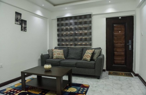 Santeo Apartment | 1 Bed Apartment Sleeps 2 -Free Parking - Tv & WiFi