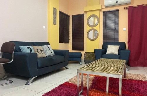 Asylum Down Apartment | 1 Bedroom Furnished