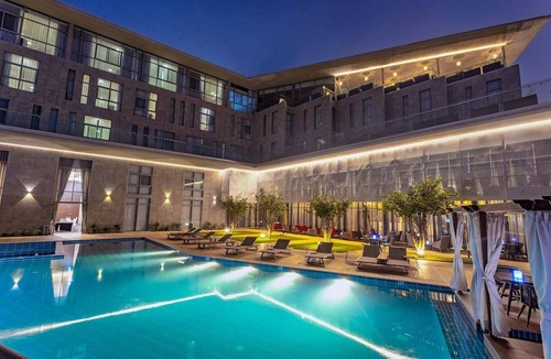 Nungua Hotel | 112 m² Hotel ∙ 4 guests