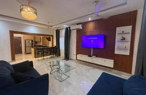 Accra House | 15 mins from Airport | 3 BDR house | parking+wifi