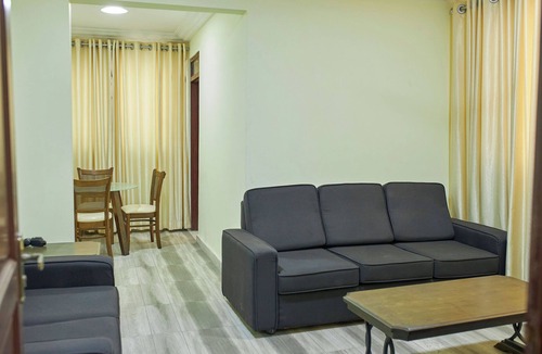 Tema Apartment | 2-bedroom apartment in lovely Tema with cool AC