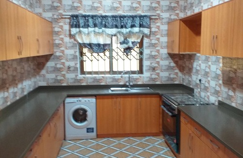 North Legon House | 2 Bedroom ensuite executive apartment, 3 baths, 3 toilets