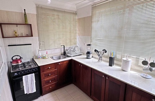 Adenta House | 2-bedroom semi-detached house in Adenta with WiFi, AC and 24/7 power supply