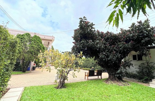 Adenta House | 2-bedroom semi-detached house in Adenta with WiFi, AC and 24/7 power supply