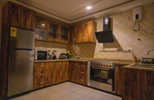 Sekondi-Takoradi Apartment | 2 bedrooms apartment, 4 guests, Starlink WiFi, DSTV, Netflix, free parking