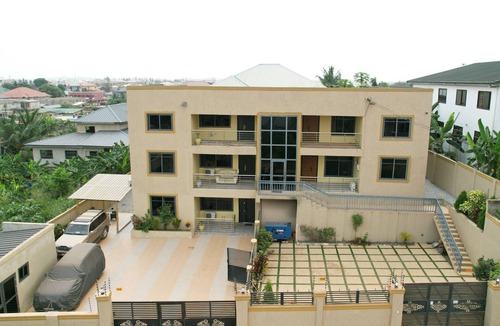 Sekondi-Takoradi Apartment | 2 bedrooms apartment, 4 guests, Starlink WiFi, DSTV, Netflix, free parking