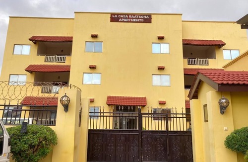 Teshie Apartment | 2 bedrooms suite w/free Wi-Fi for family and friends, holidays and office work