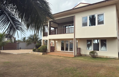 Kokrobite House | 2bedroom Beach at Kokrobite Accra, Ghana