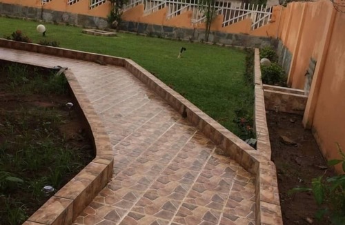 Kwabenyan Apartment | 3 Bedroom and 2 Bathroom Living Room Luxury Apartment