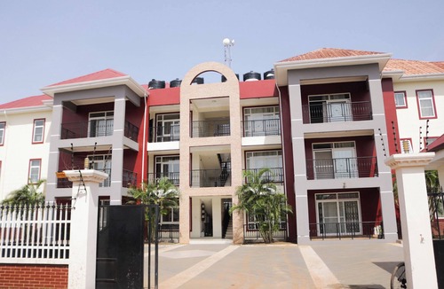 Tema Apartment | 3-bedroom apartment in welcoming Tema with AC, WiFi. Enjoy your stay