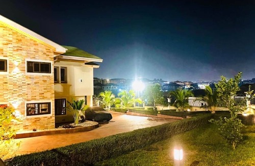 Kumasi House | 3R Haven Kumasi: 3 Bedroom Retreat w/Pool & Event Access