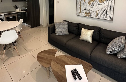 Cantonments Apartment | A lovely 1 bedroom in cantonments with a pool view