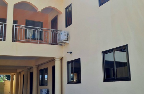Taifa House | A luxury cosy getaway .