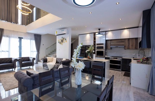 Teshie House | A modern and luxurious 3-bedroom en-suite house located in Tse Addo, Accra.