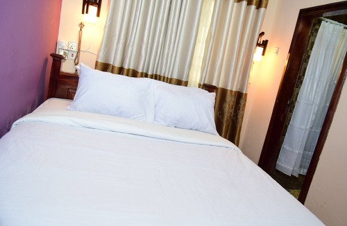 Koforidua Hotel | Absor Royal Hotel