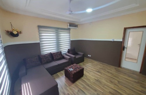 Mallam Apartment | Affordable & Sweet One Bedroom Apartment with Living Room & Bathtub