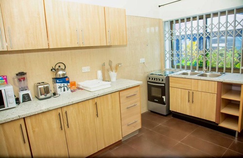 Osu Apartment | Ako-Adjei Lodge