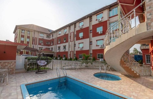 Teshie Hotel | Amazing Grace Hotel & Suites