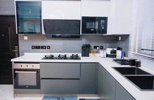 Tema House | Amber VIla