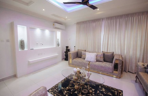 East Legon Bed & Breakfast | B&B One bedroom East Legon apartment with living room & shared bathroom